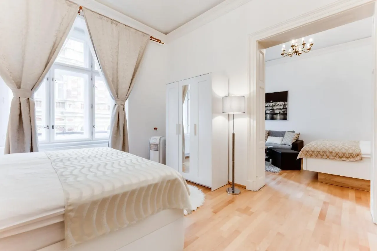 Wenceslas Square Royal Apartment Prag