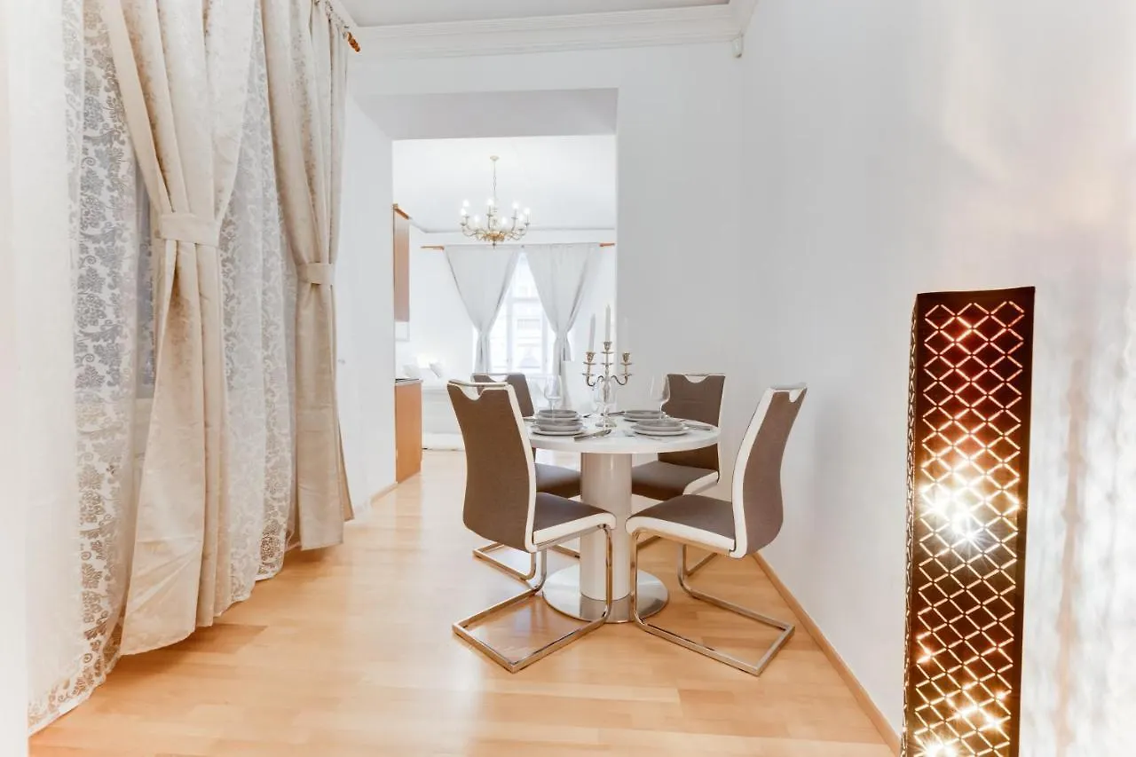 Wenceslas Square Royal Apartment Prag