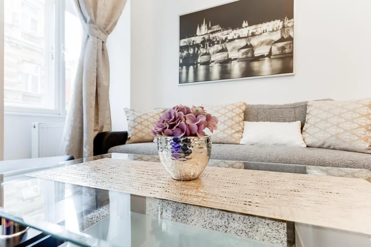 Wenceslas Square Royal Apartment Prag