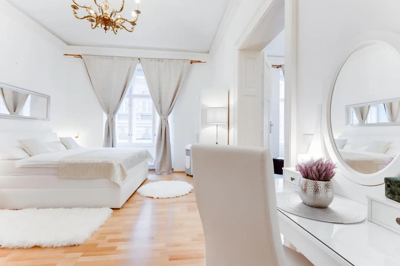 Wenceslas Square Royal Apartment Prag 0*,